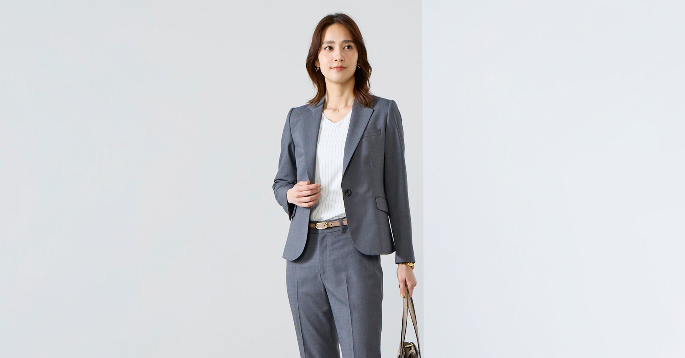 Get Inspired: 3 Winter Business Casual Women's Outfits for a Stylish New Year