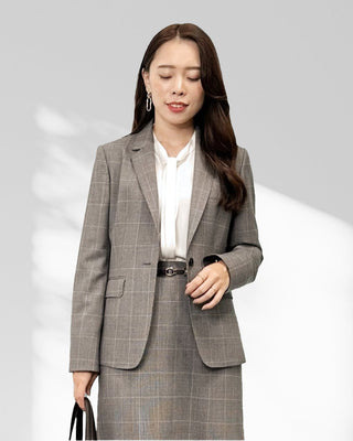 4 outfit ideas that radiates your aura - style tips from an elegant office manager