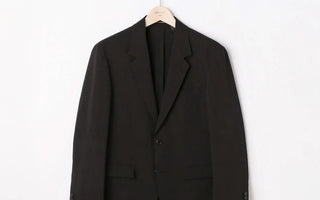 Mastering the Black Jacket: Business to Casual Styling
