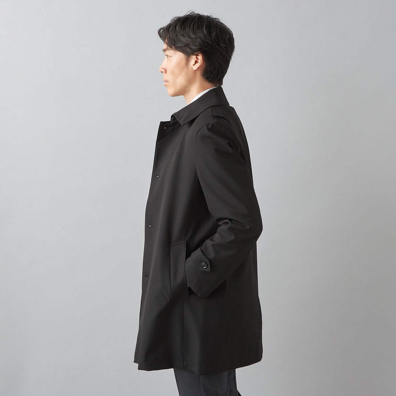 Water Repellent Black Balmacaan Coat_03