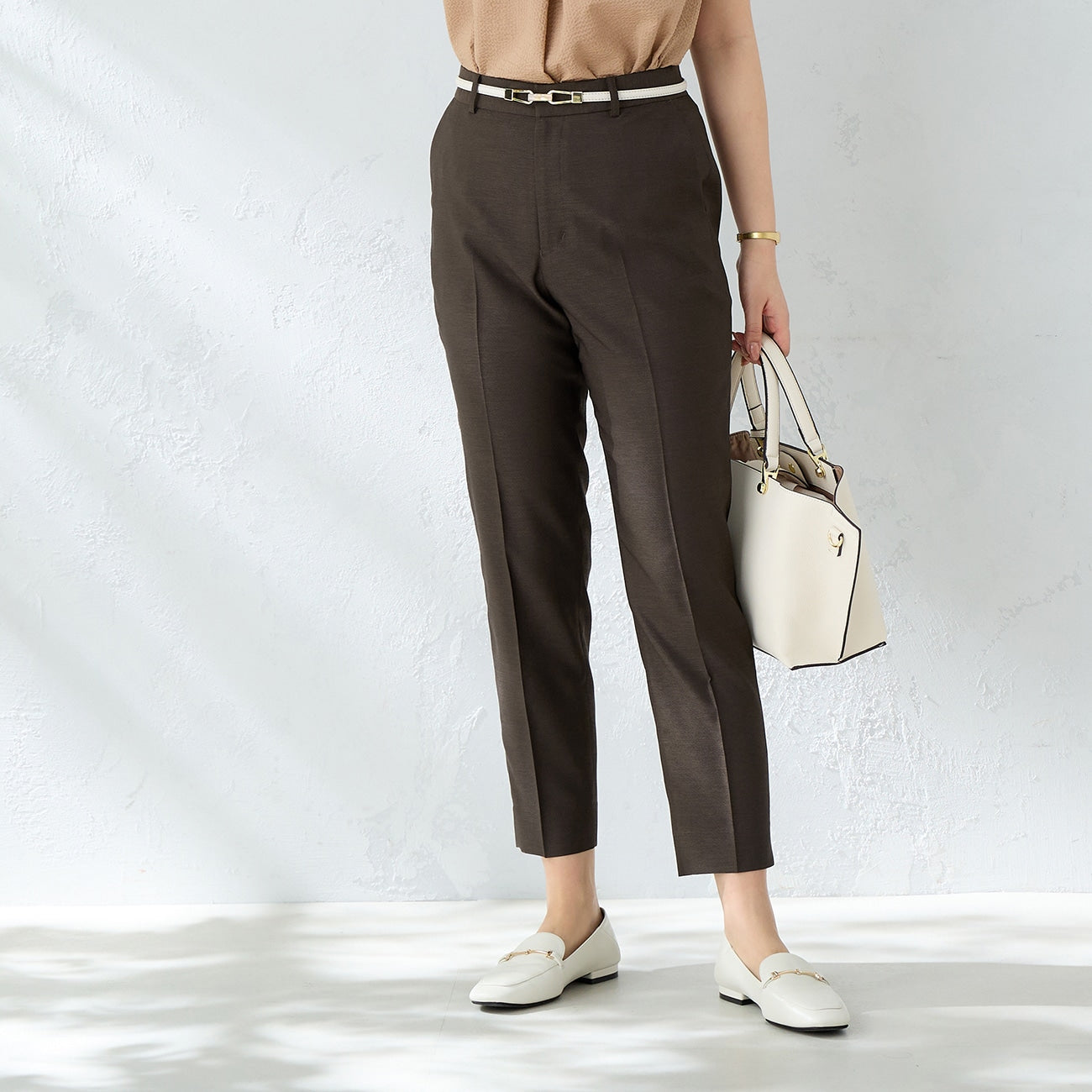 Linen-like Cropped Pants - Brown_02