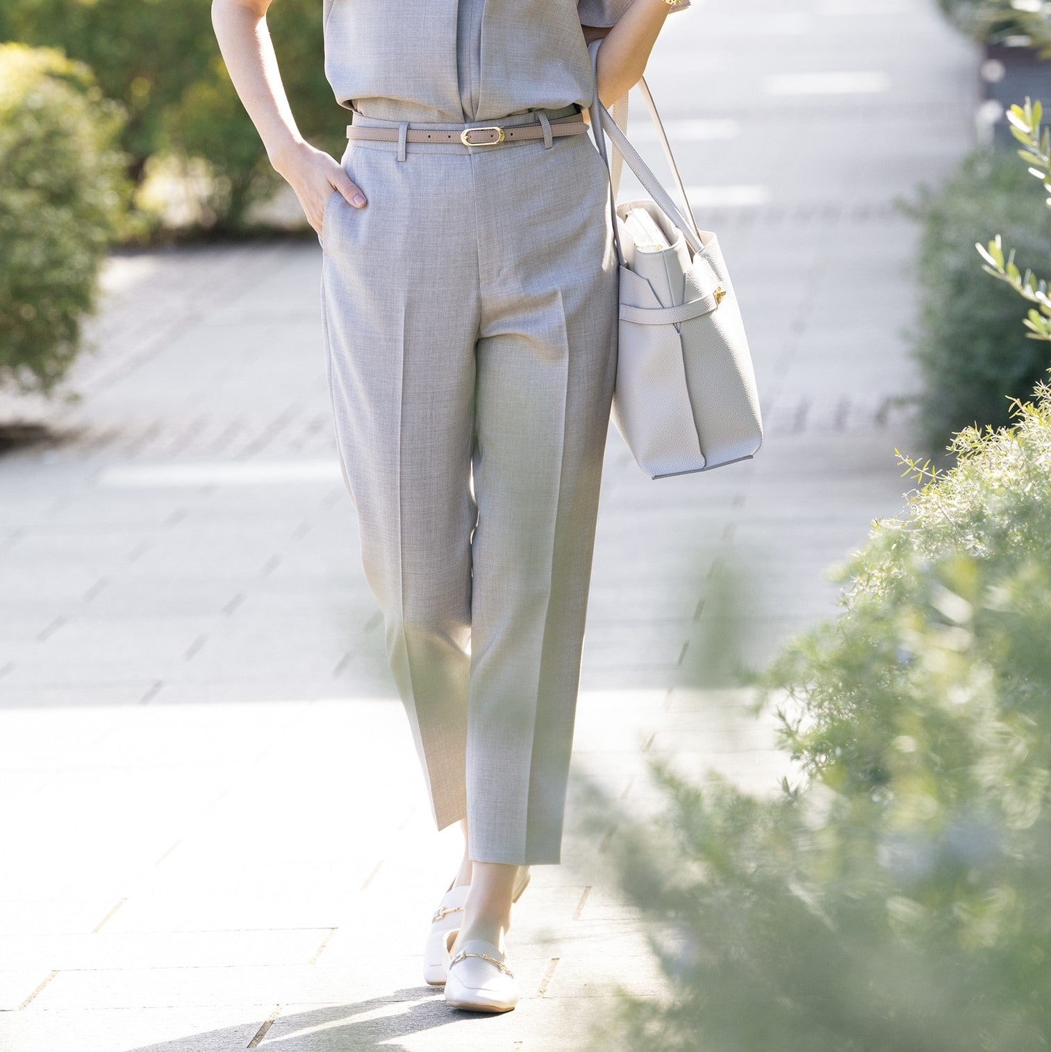 Linen-like Cropped Pants - Beige_01