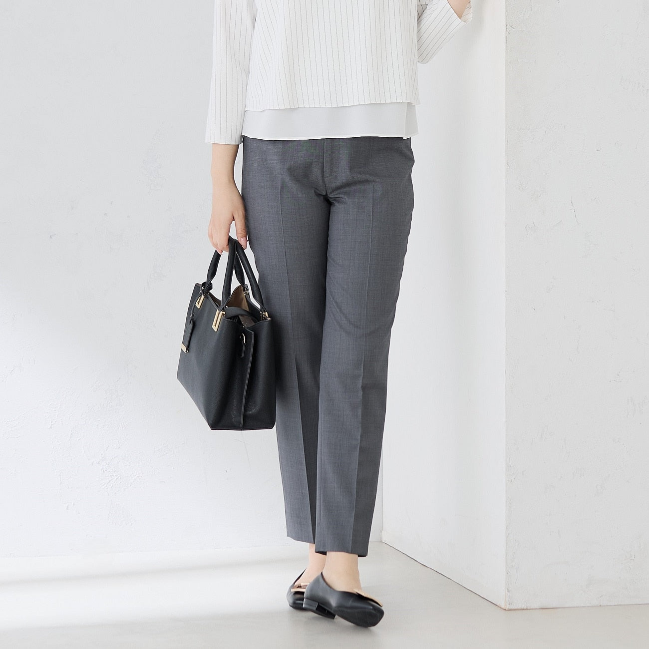 Pin Dot Cropped Pants - Gray_01