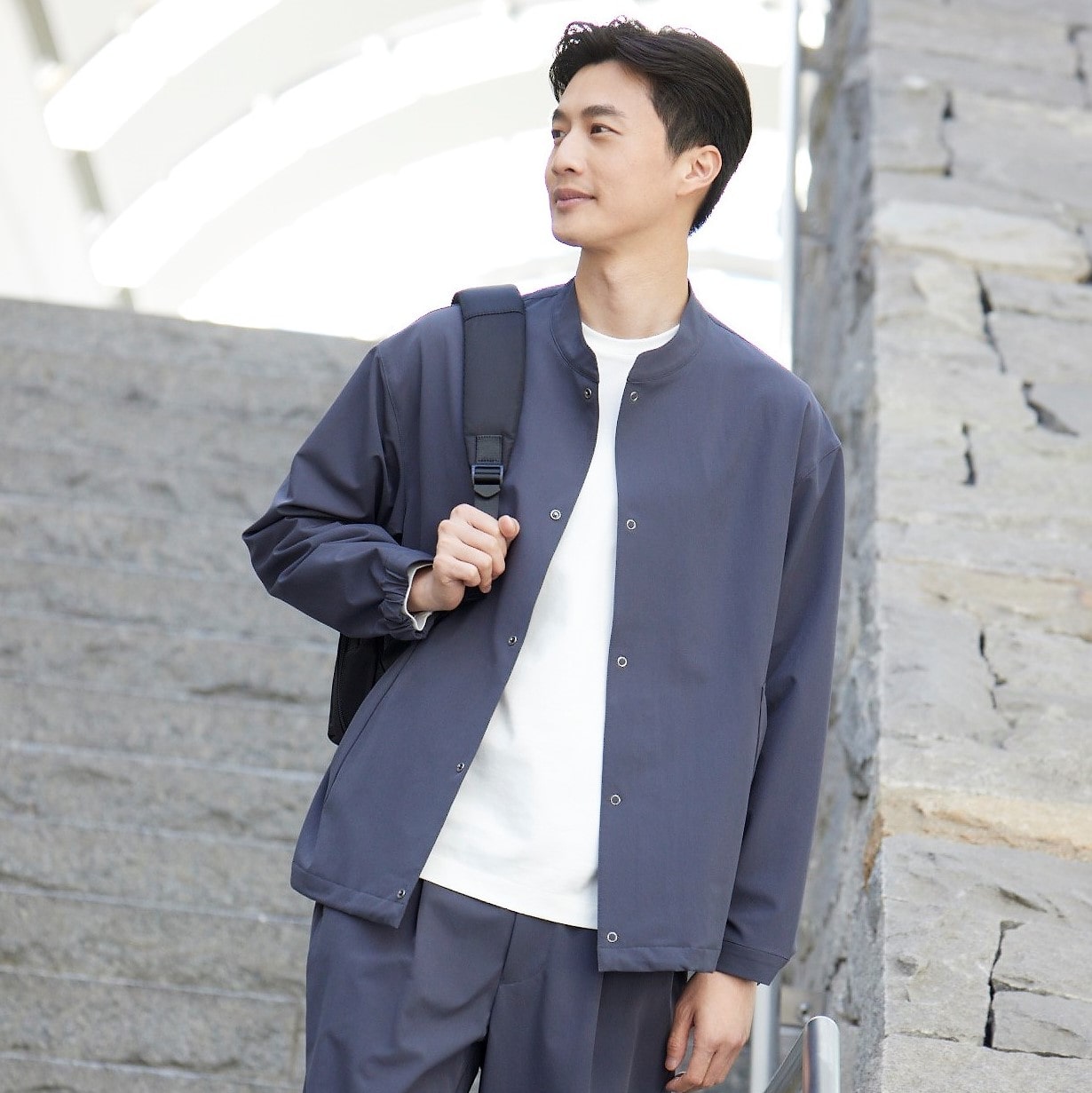 BIZ MOVE Stretch Standing Collar Outer_01