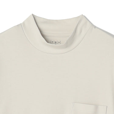 Mock Neck T-Shirt_04