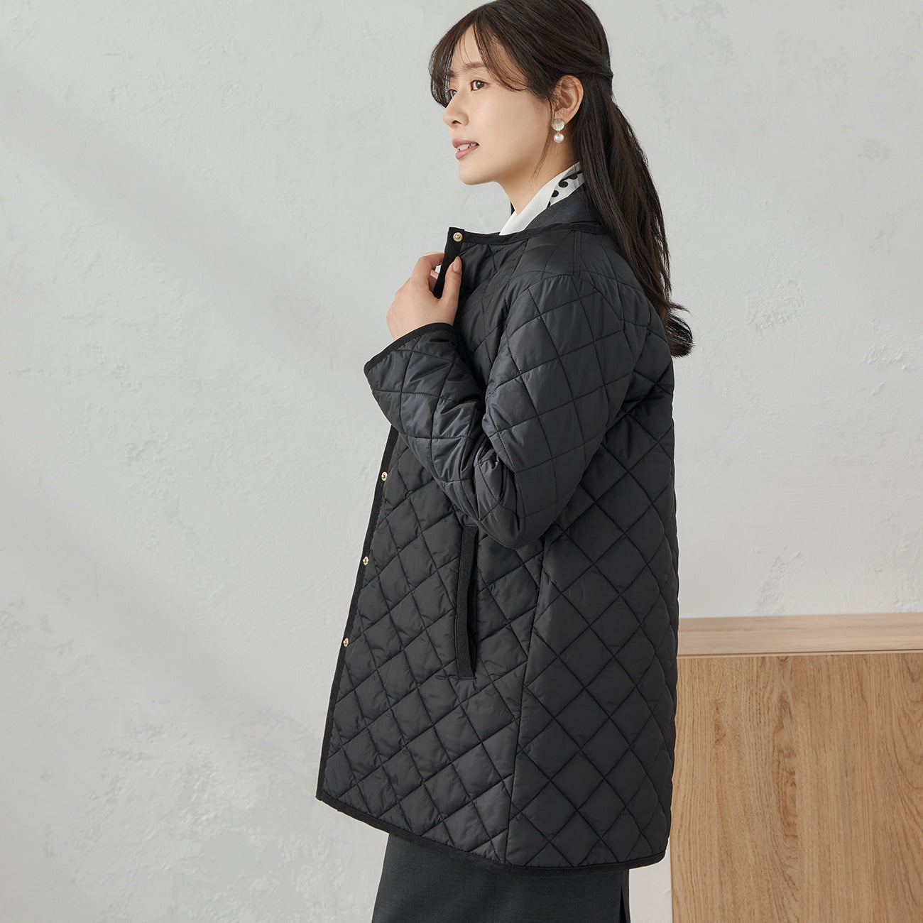 轻量款式保暖中长款绗缝大衣_18