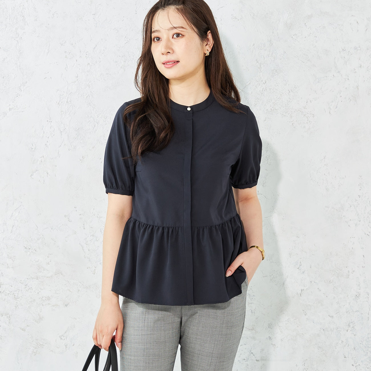 Airy Peplum Shirt - Navy_02