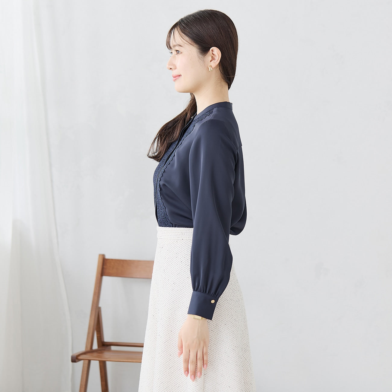 Band Collar Lace Blouse_03