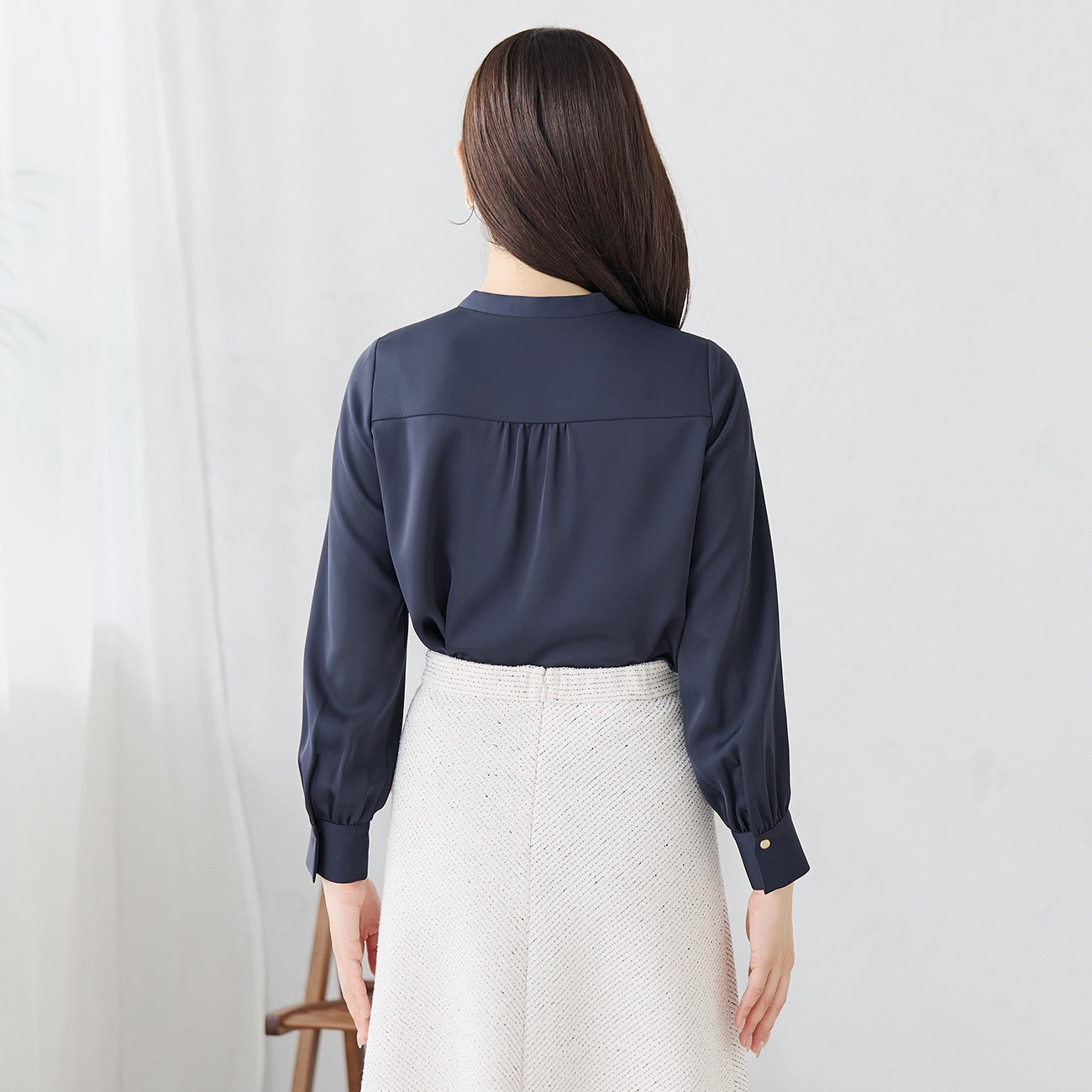 Band Collar Lace Blouse_04