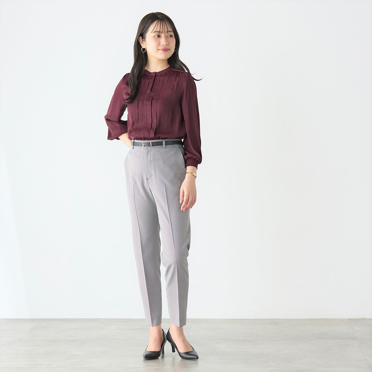 Split-fiber Tucked Blouse_02