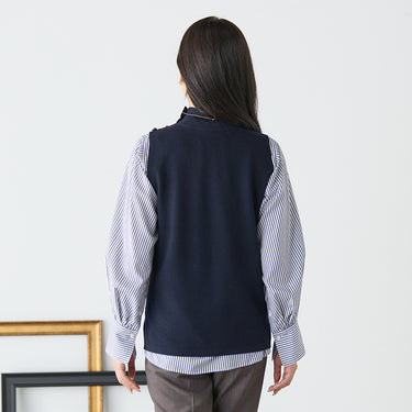 Knit Vest with Metal Buttons_05