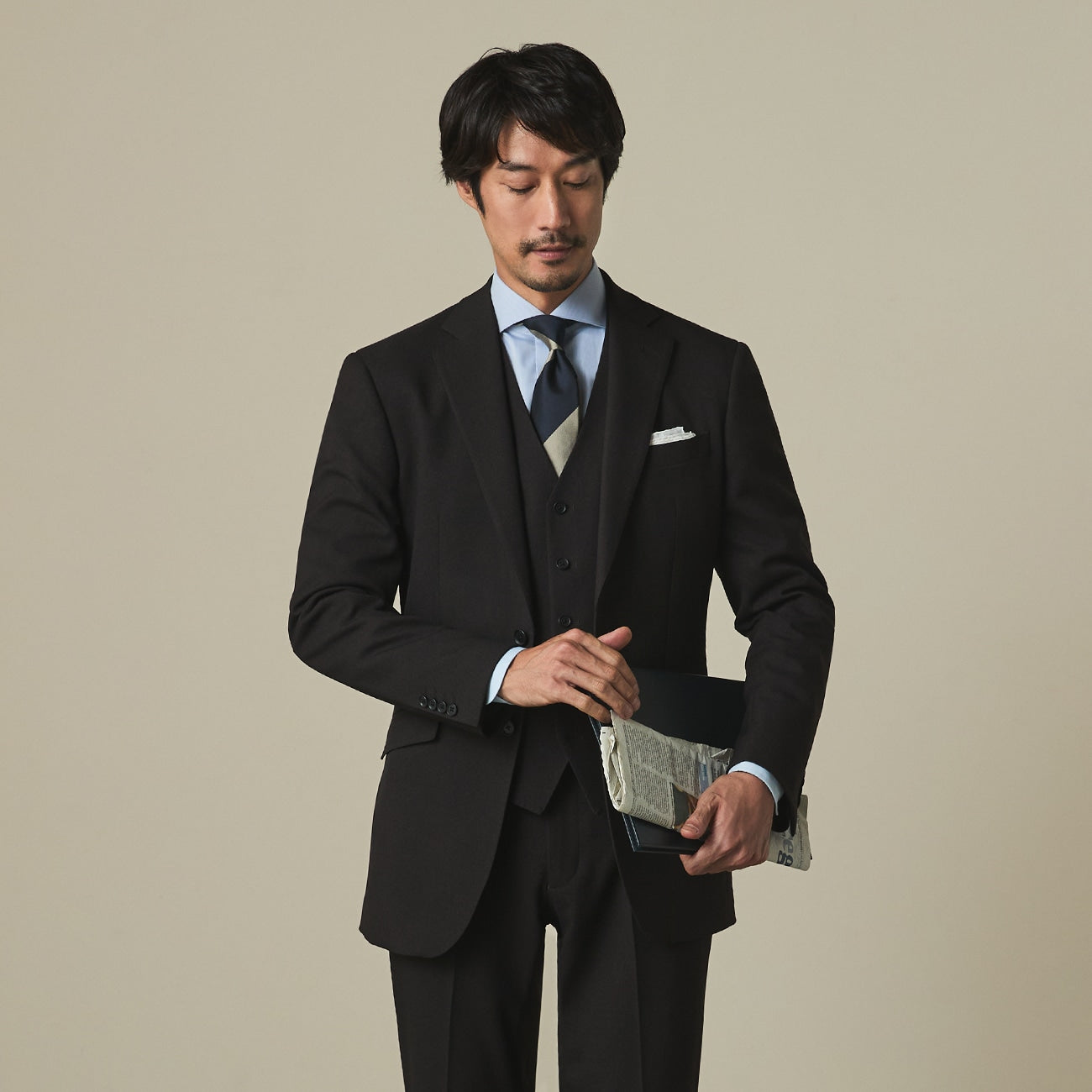 Washable 3-Piece Suit with Side Adjusters - Brown_23