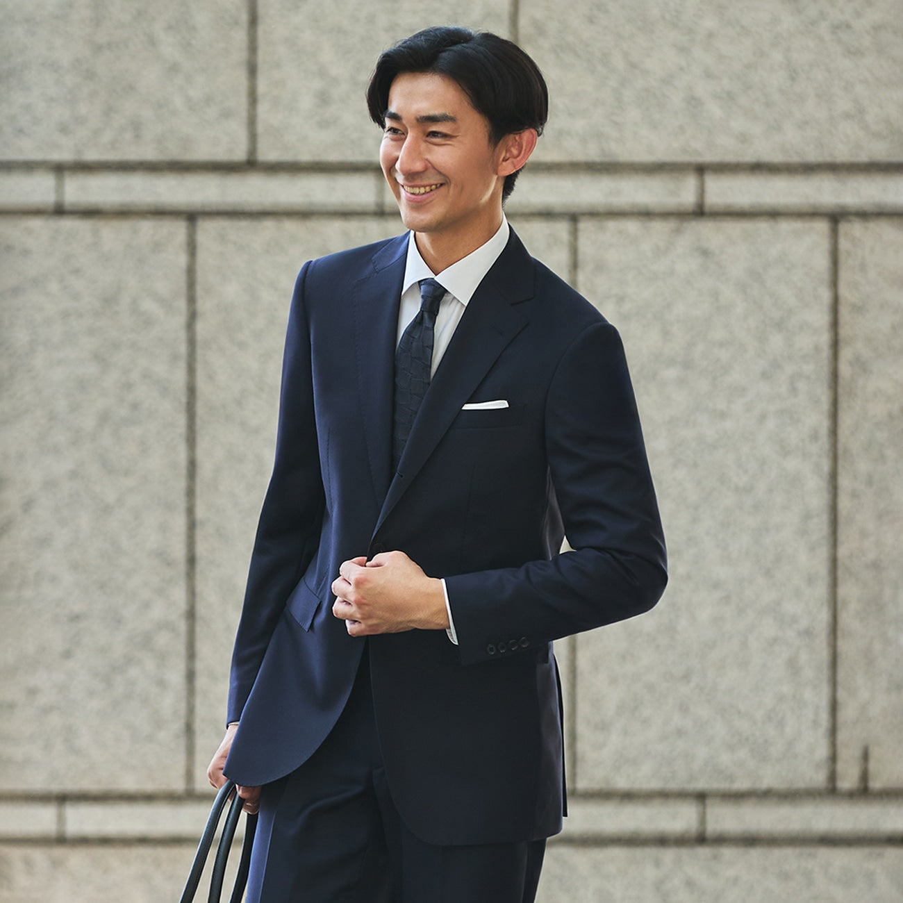 LUXE Line Super 140's Wool Suit - Navy_18