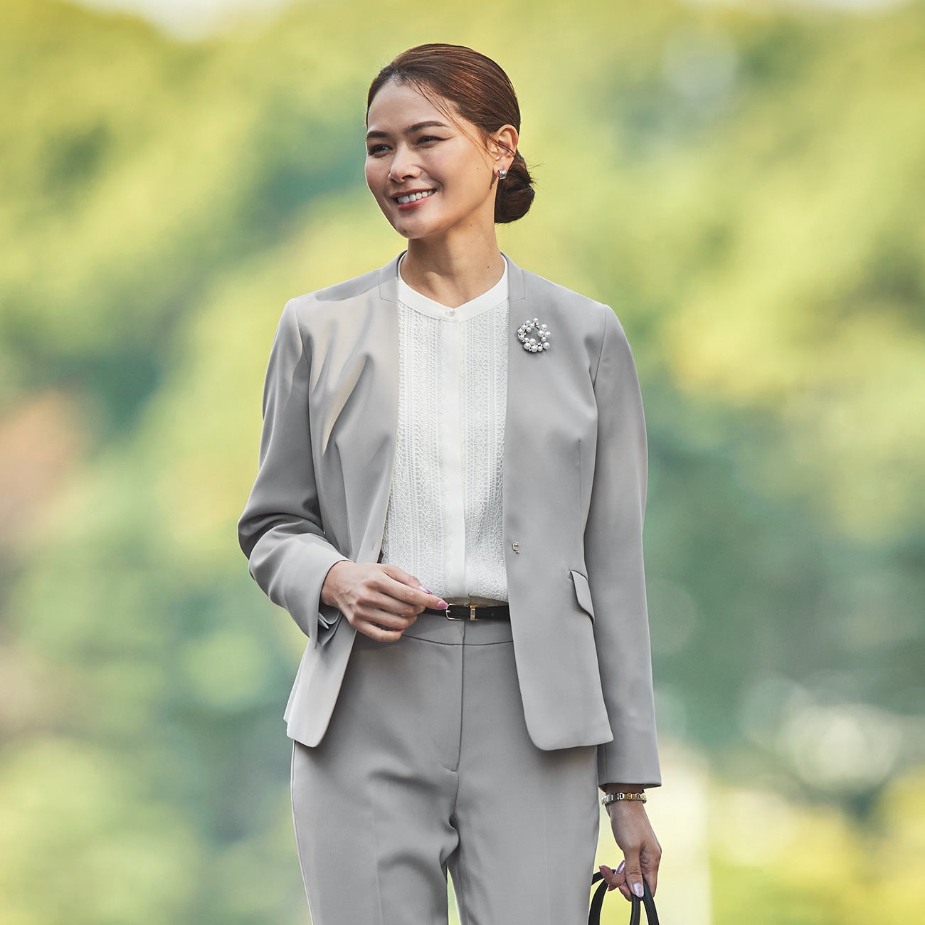 THE THIRD SUITS Double Cloth Collarless Jacket - Beige_23