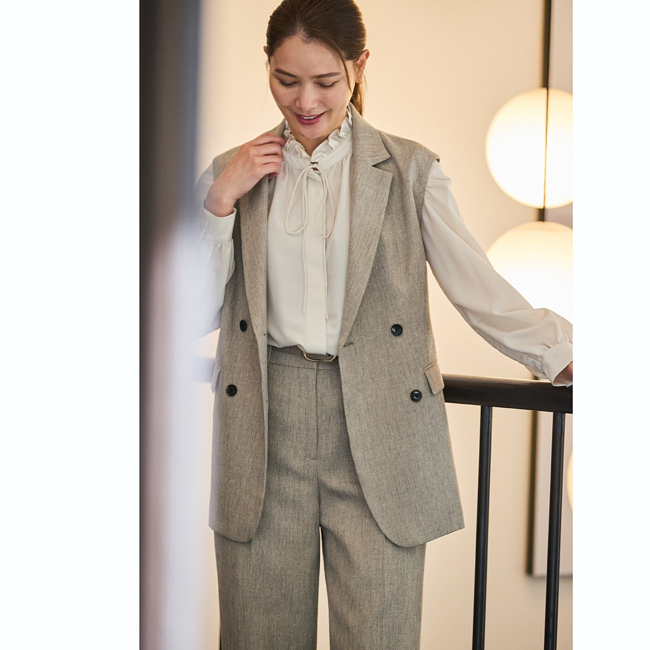 THE THIRD SUITS Shark Skin Double Breasted Vest - Beige_18