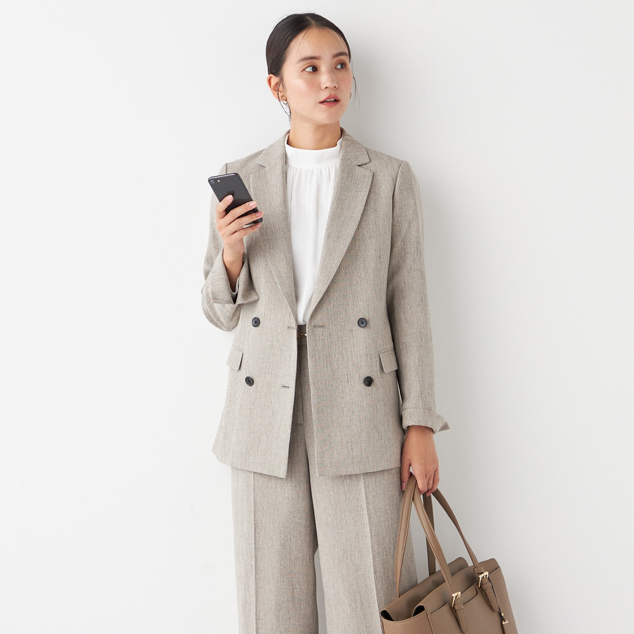 THE THIRD SUITS Shark Skin Double Breasted Jacket - Beige_19