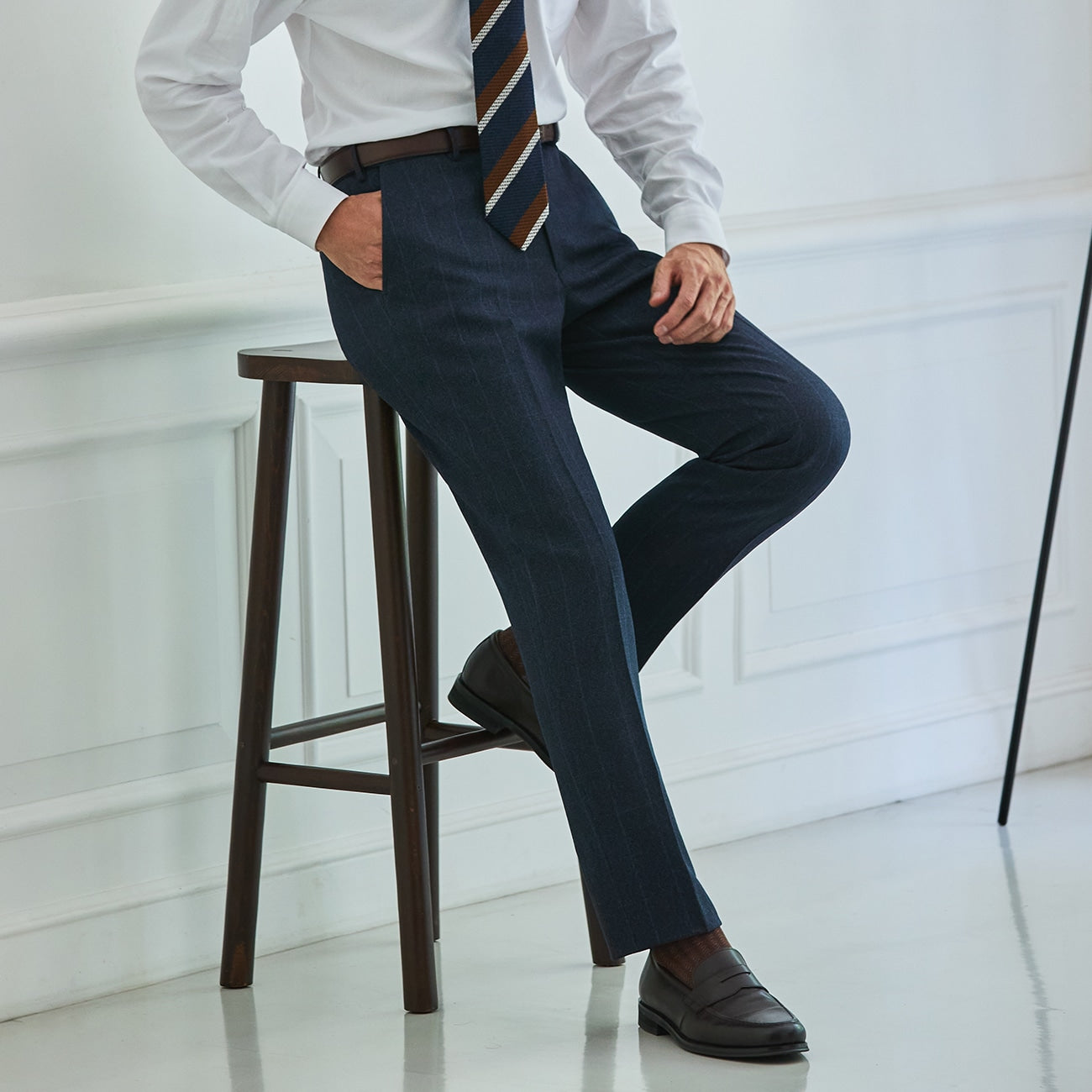Water-Repellent Windowpane Pants - Navy_13