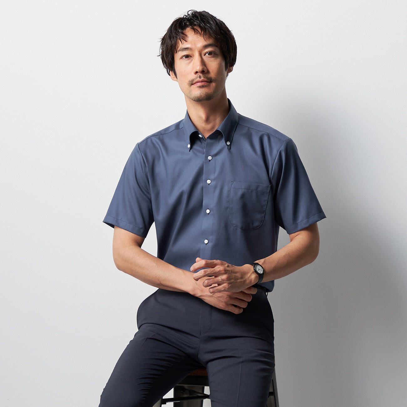 Super Cool免熨烫 棉钮扣领衬衫 Short 衬衫 -深蓝
