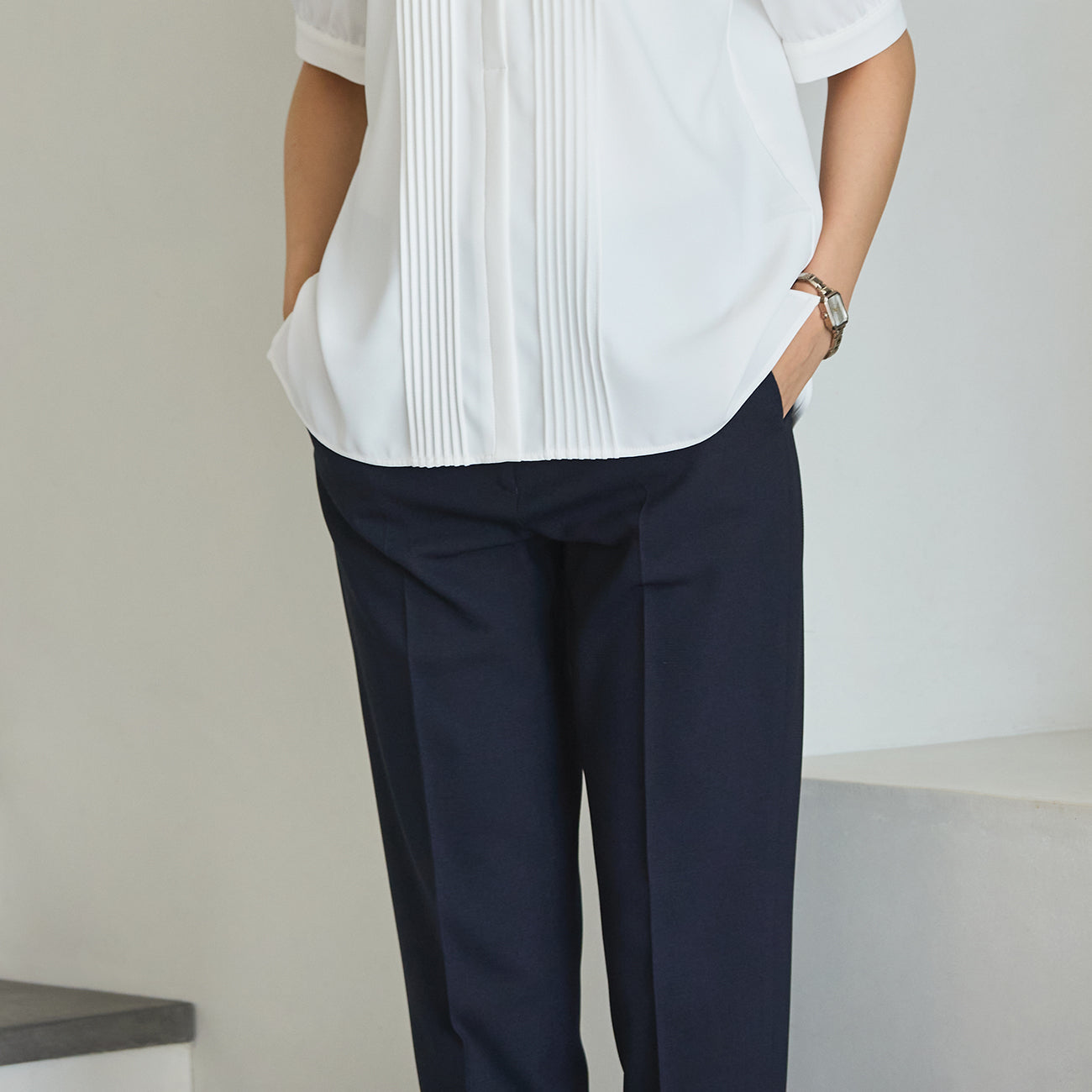 Shadow Check Cropped Pants - Navy_24