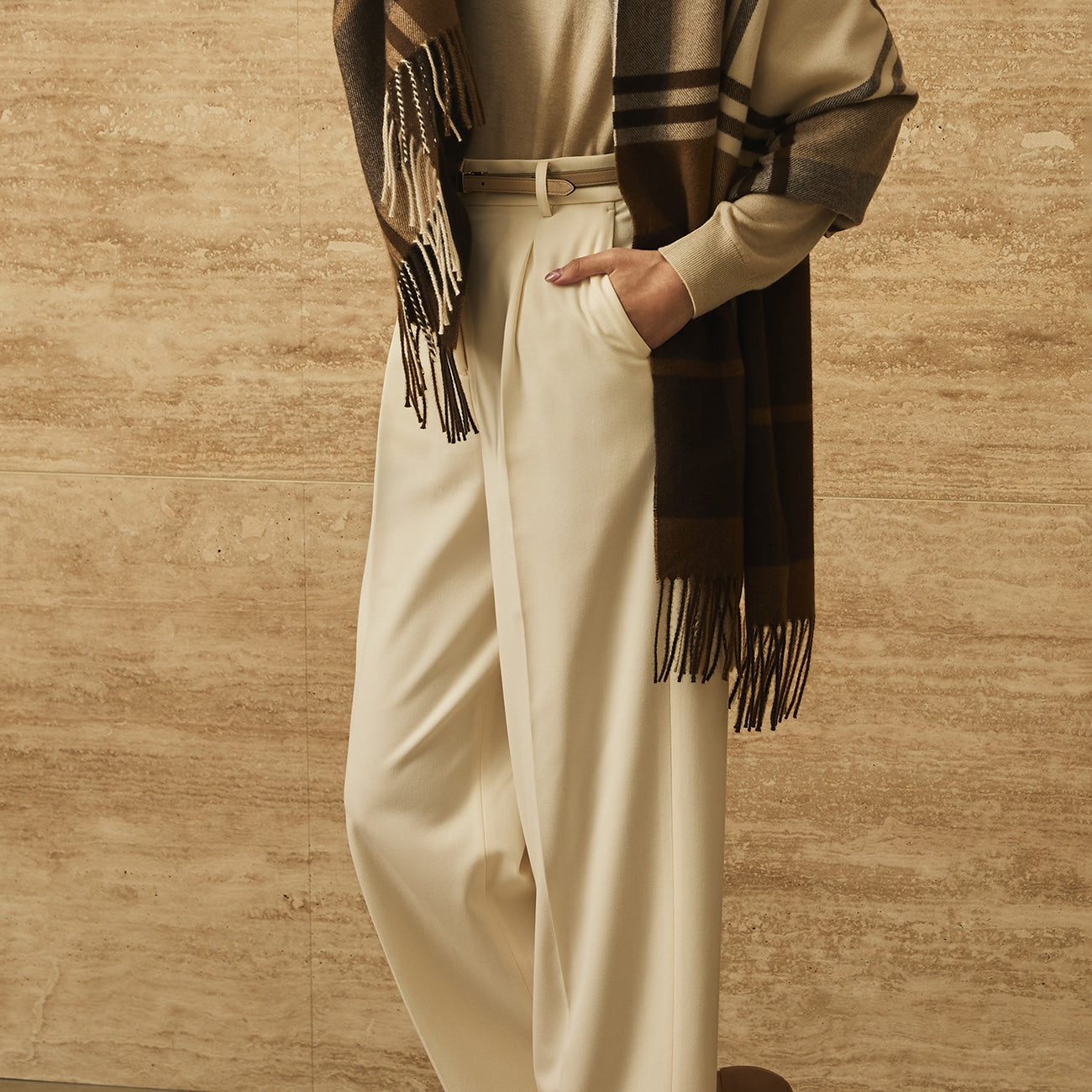 Flamingo Pleated Wide Pants - Off White_21