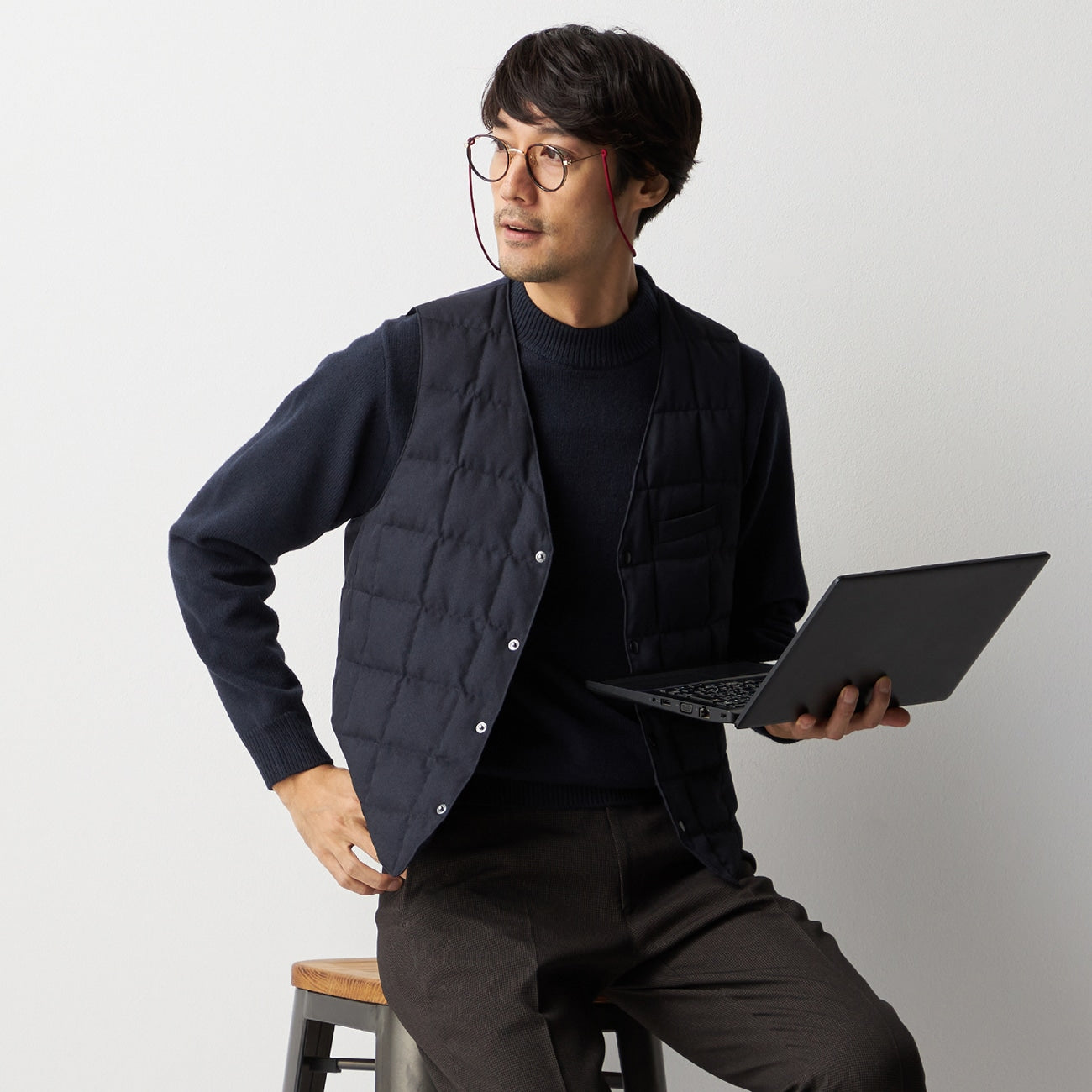 Wool-Like Down Vest - Navy_15