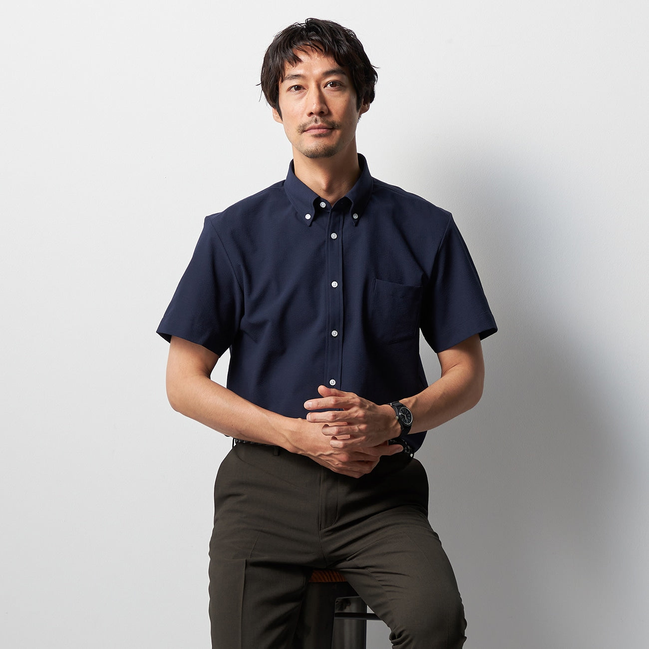 Business Casual Seersucker Button-down Short Sleeve Shirt - Navy_08
