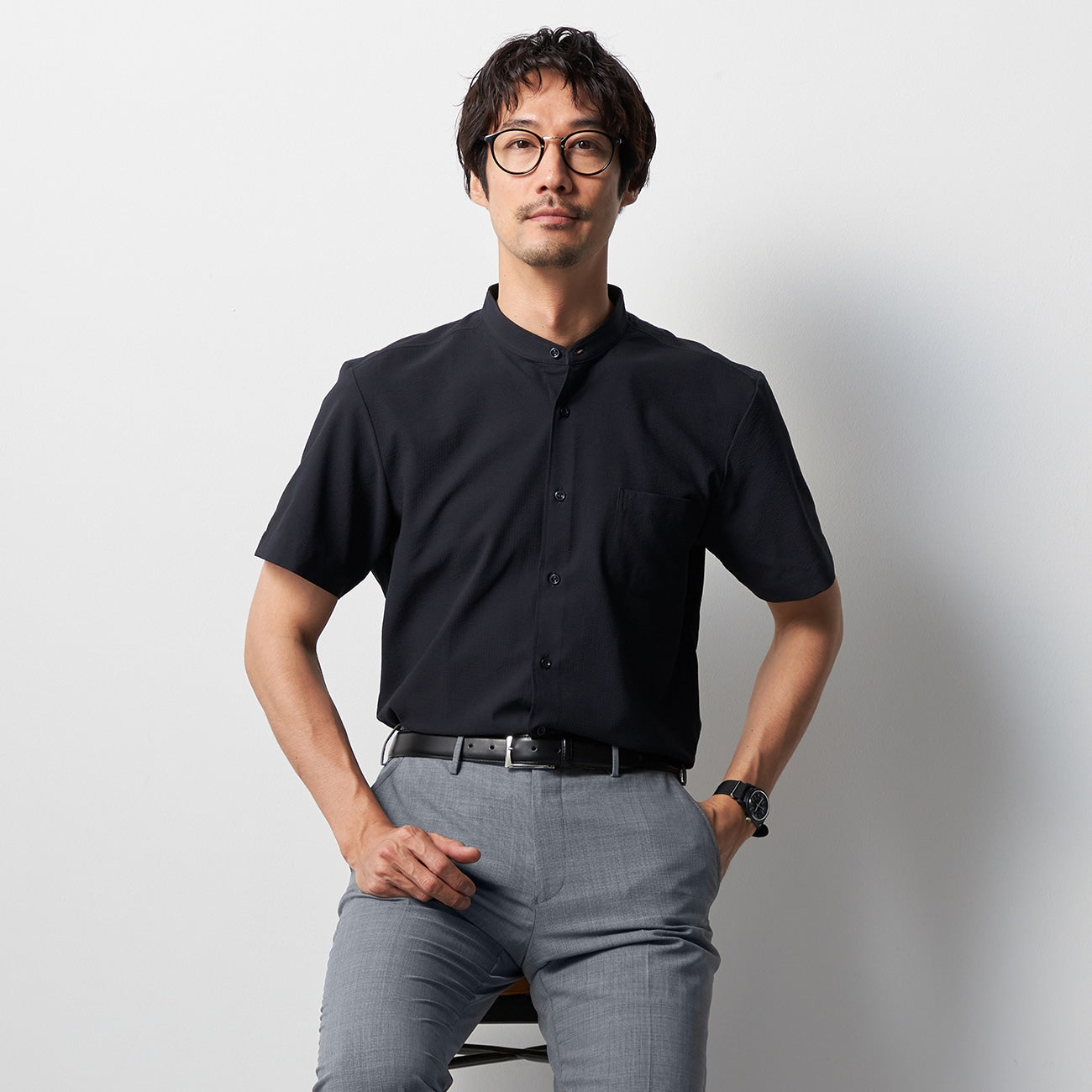 Business Casual Seersucker Band Collar Short Sleeve Shirt - Black_08