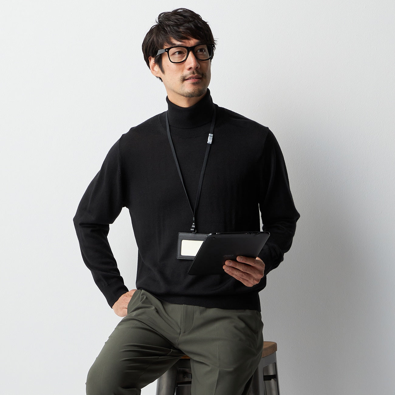 Wool Blend Turtleneck Sweater_19