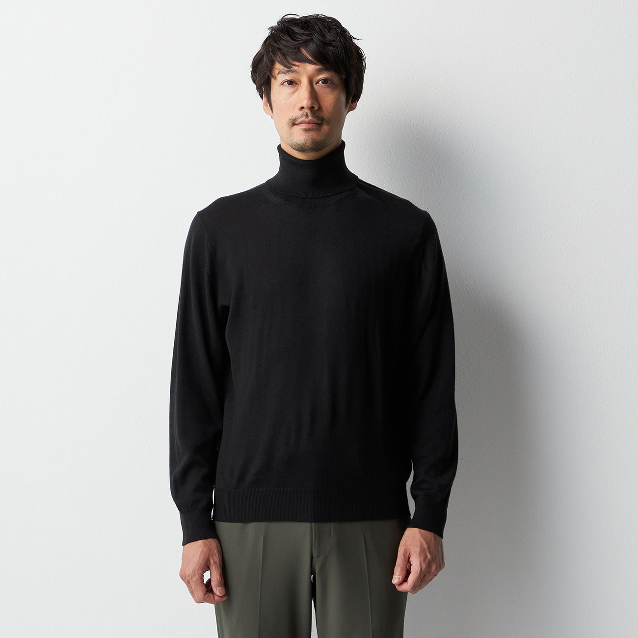 Wool Blend Turtleneck Sweater_20