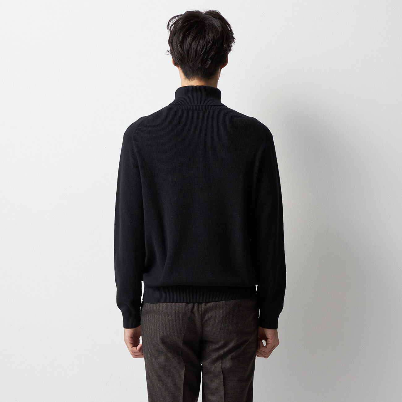 Textured Turtleneck Sweater_20