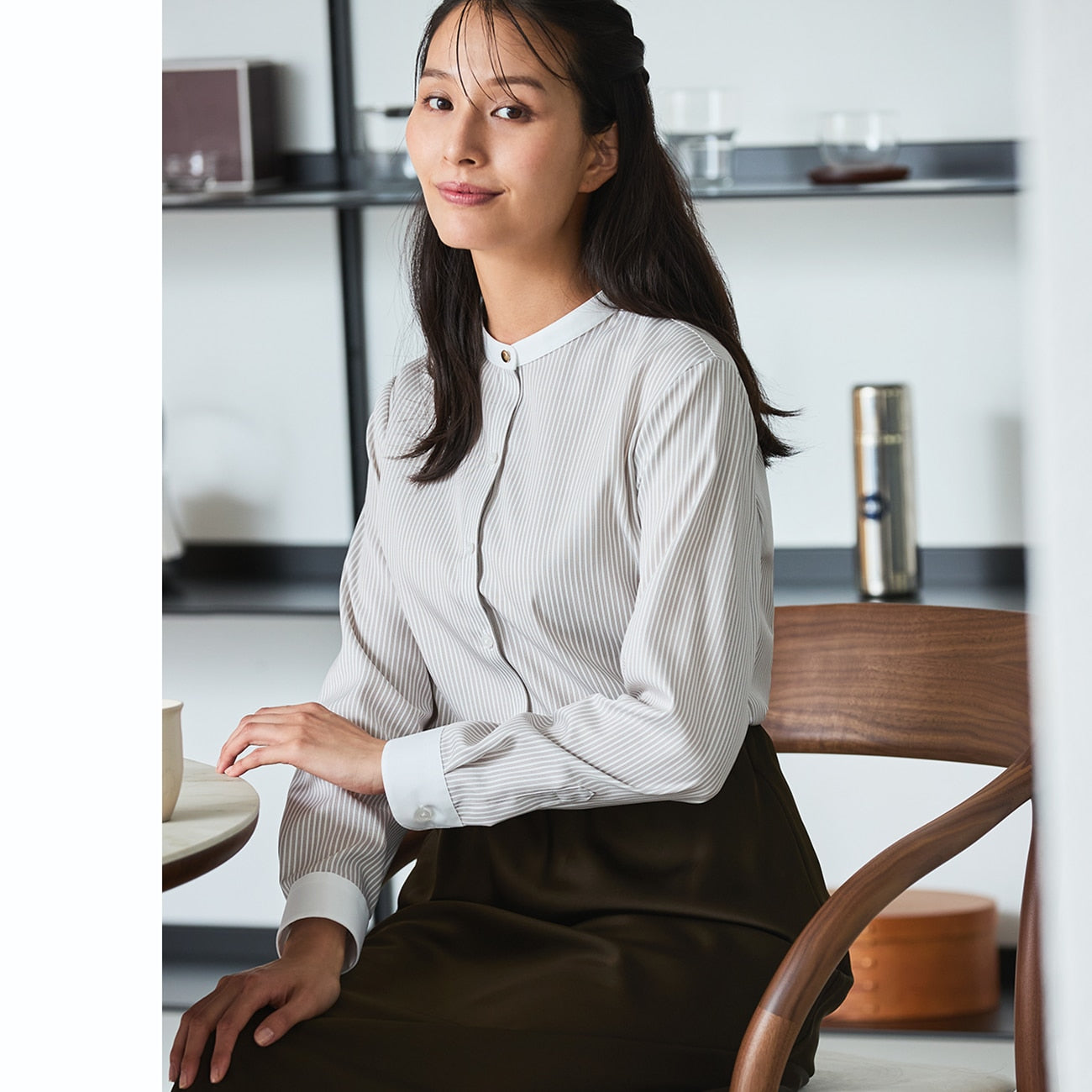 Women's Non-Iron Cotton Band Collar Shirt - Beige_11