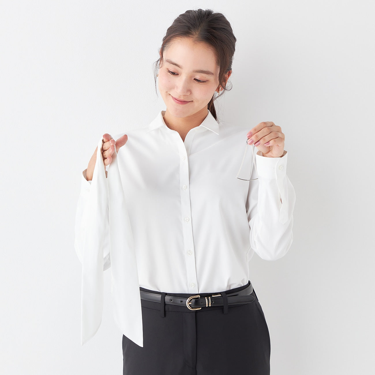 3-Way Point Collar Shirt with Accessories and Bowtie - White_23