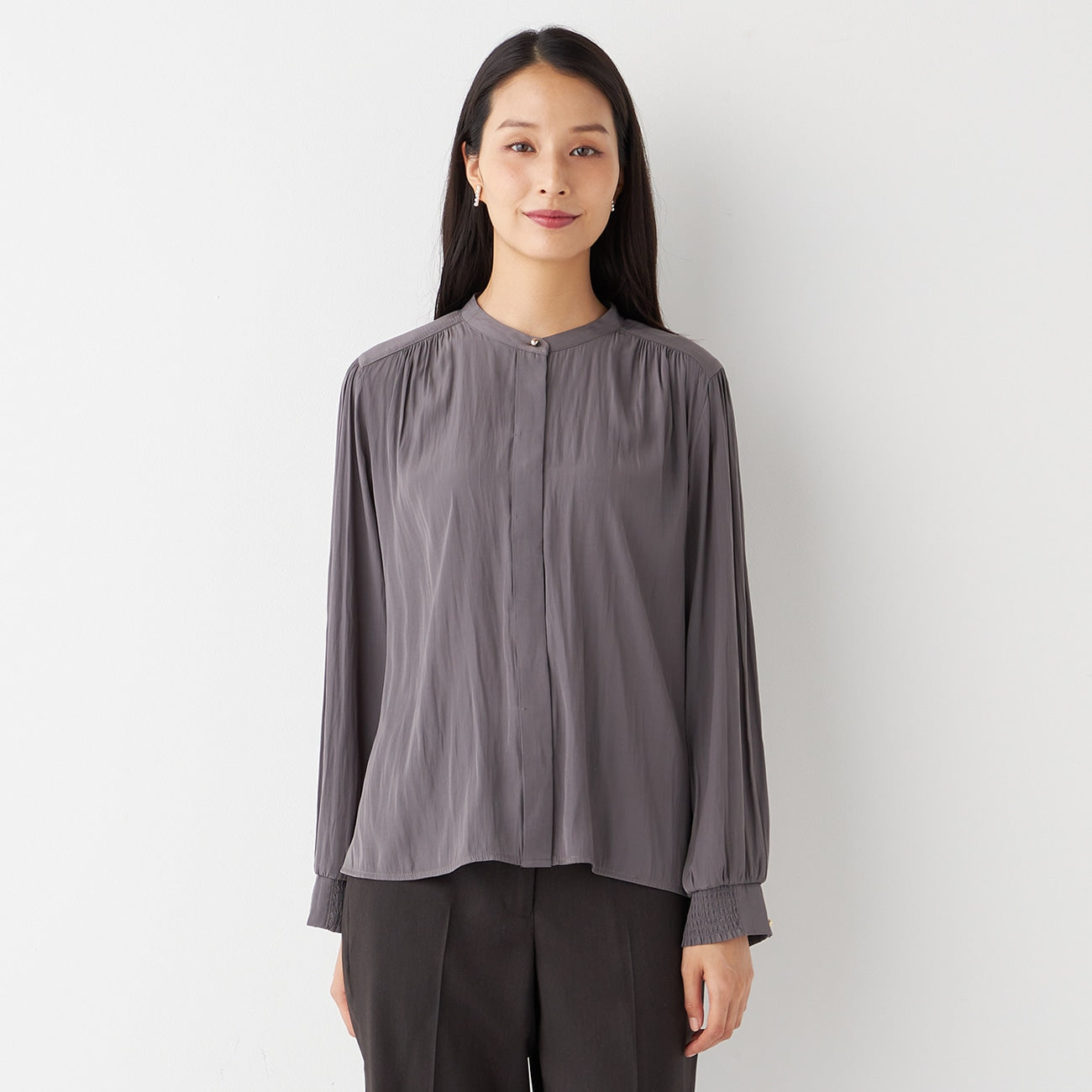 Airy Drape Shirring Blouse_28