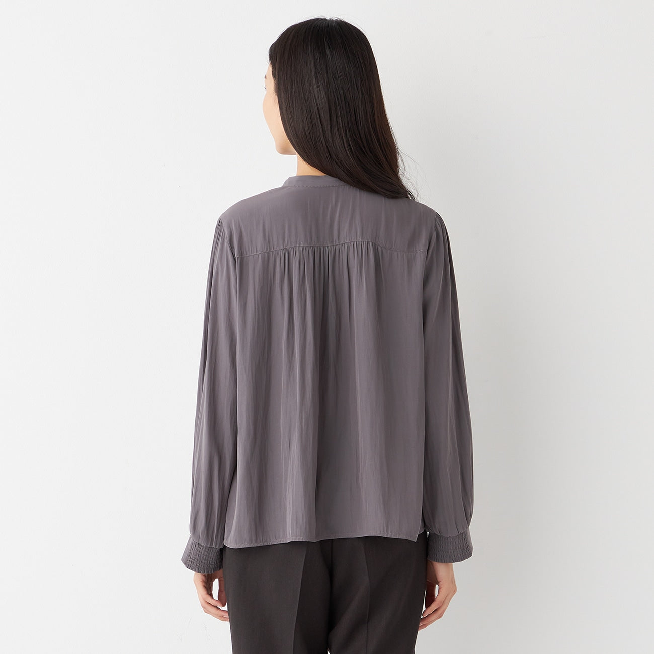 Airy Drape Shirring Blouse_29