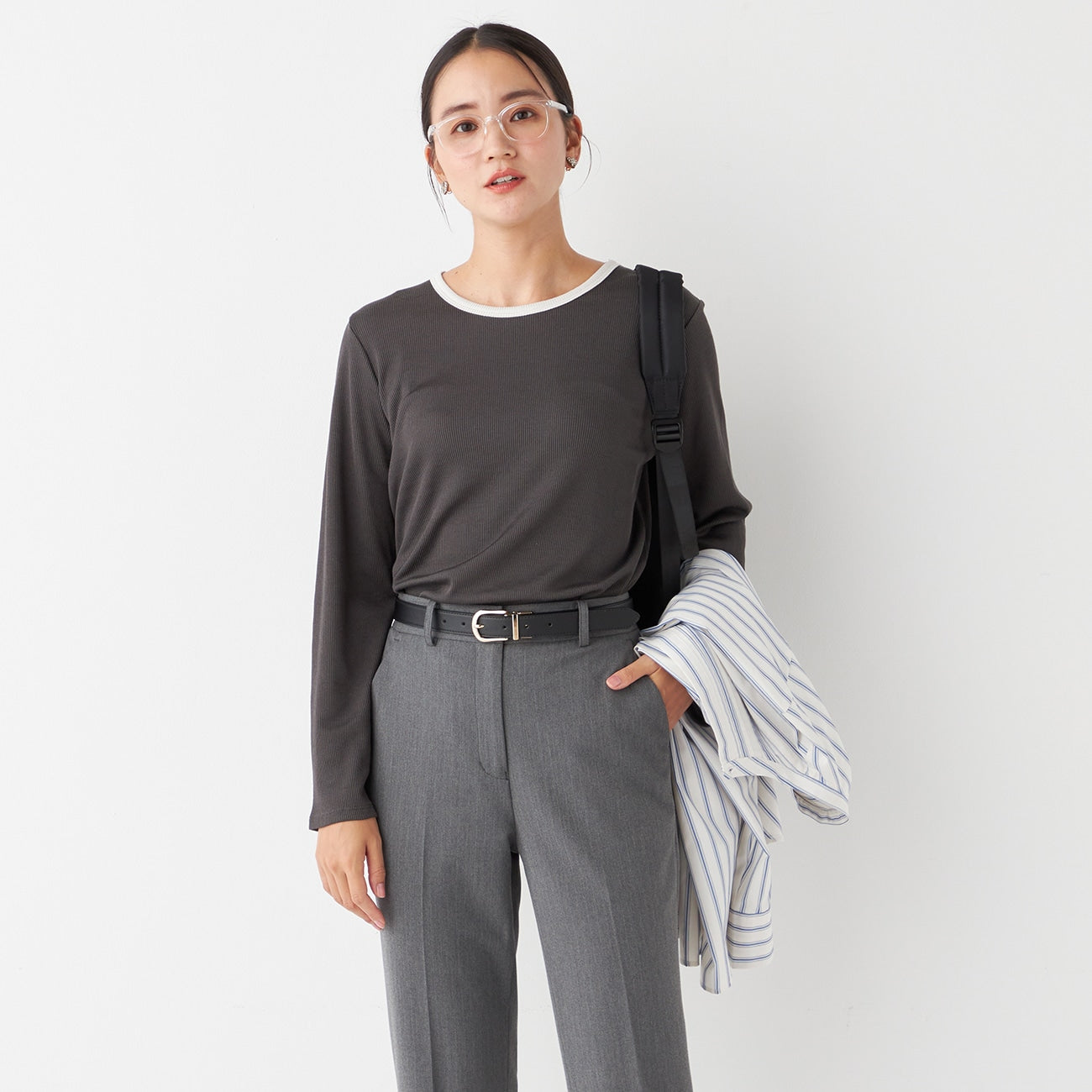 Contrast-Trim Ribbed Blouse_16