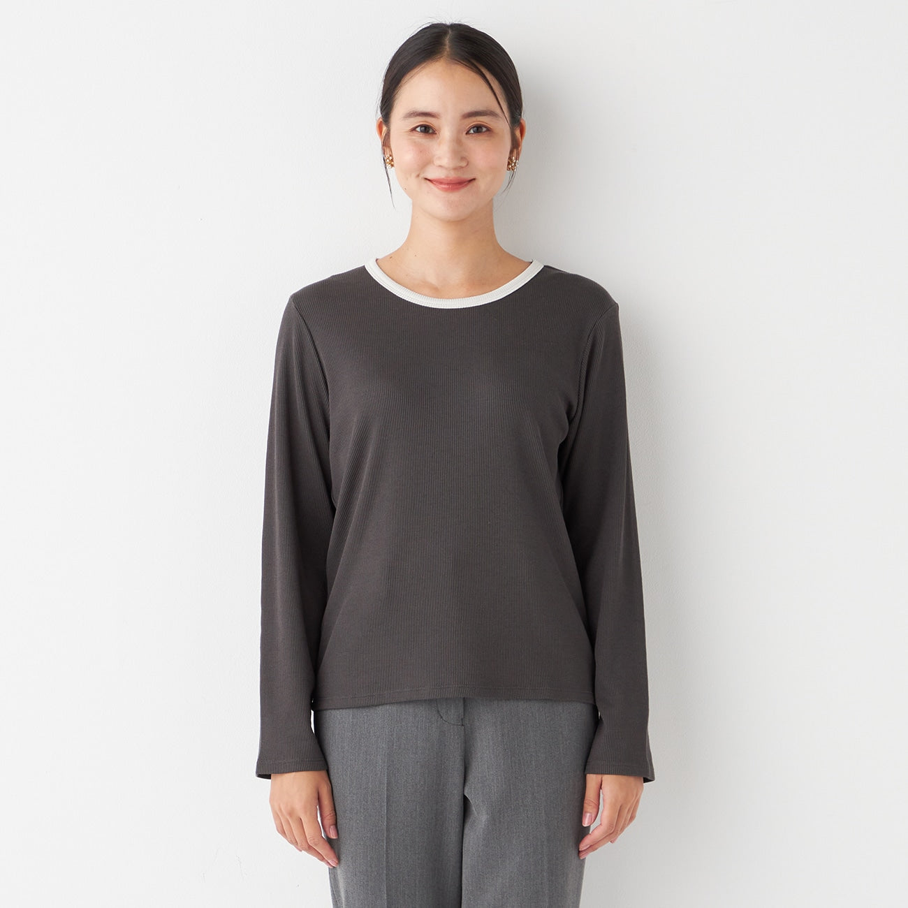 Contrast-Trim Ribbed Blouse_17