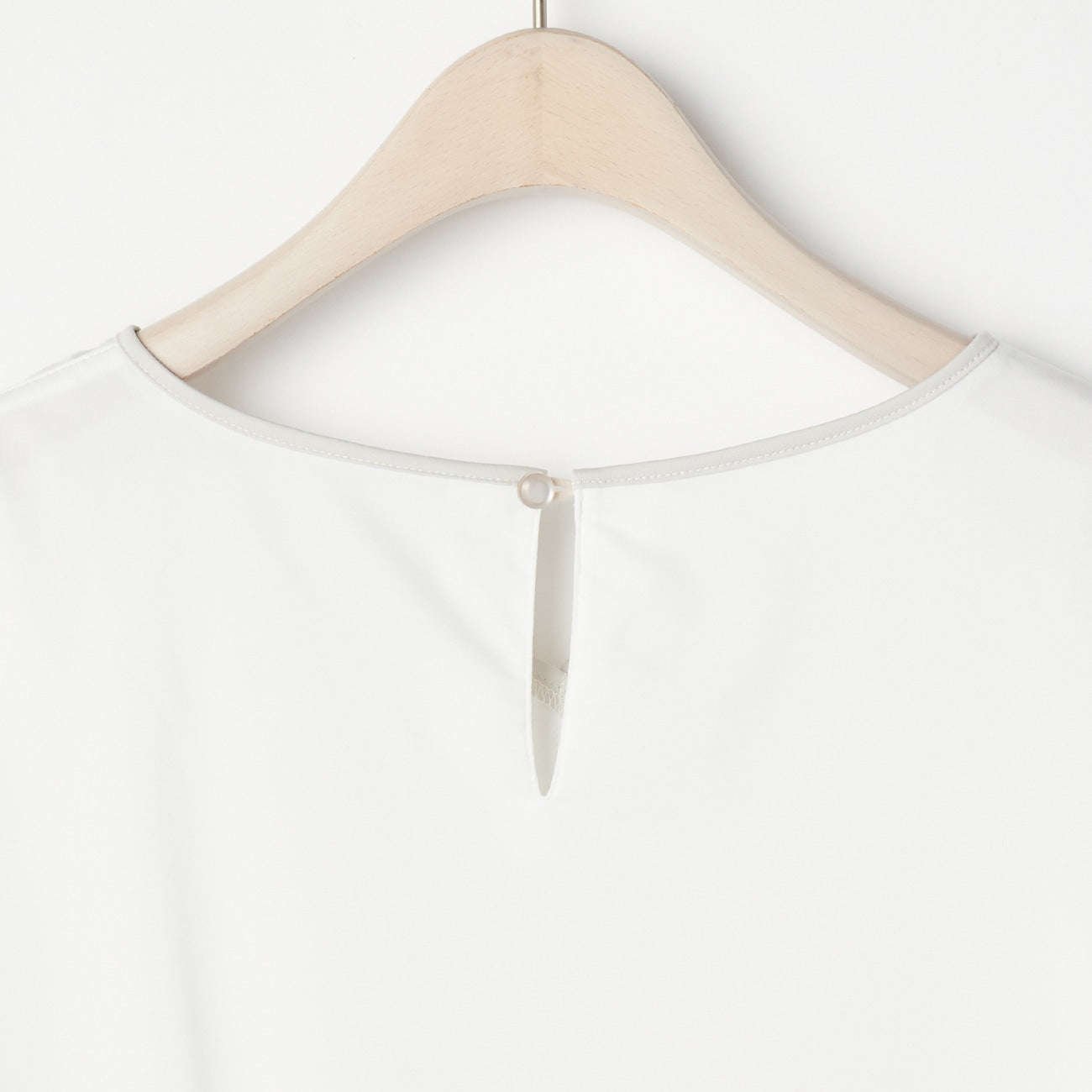 无熨烫色块 V 领上衣_37