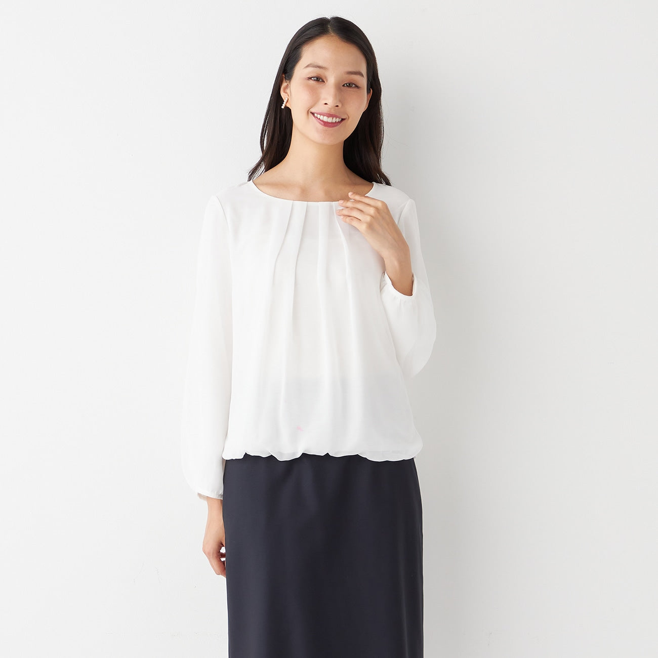 Blouse with Detachable Accessory_24