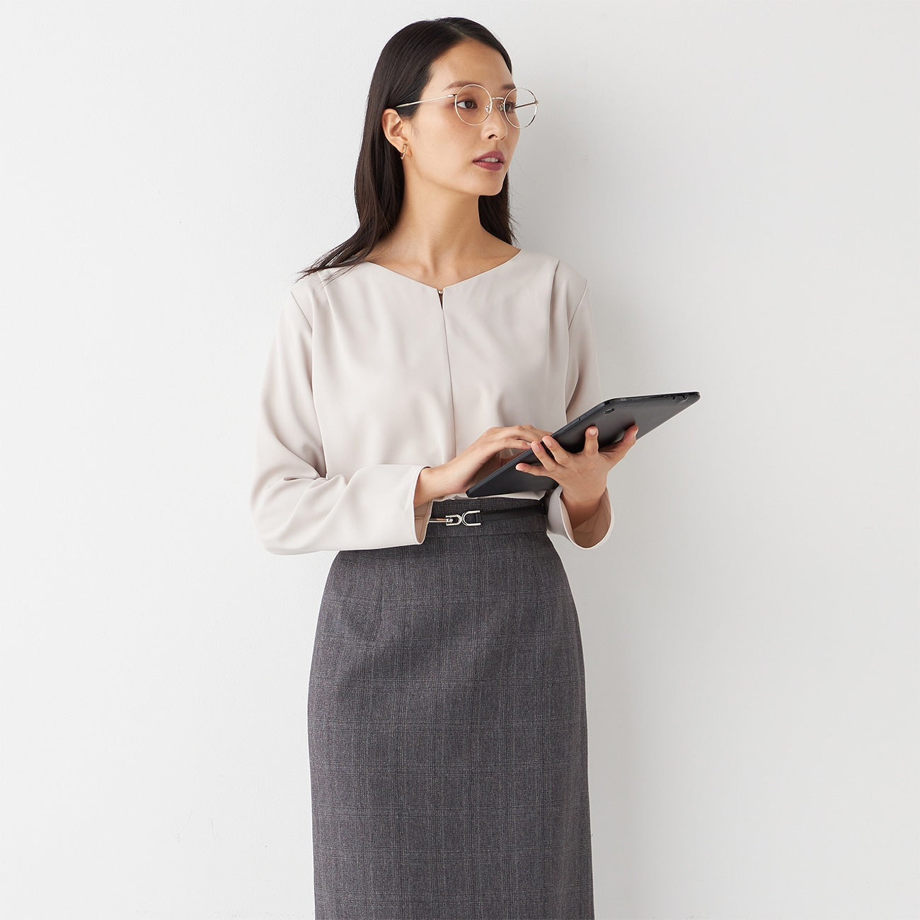 V-Neck Blouse_23
