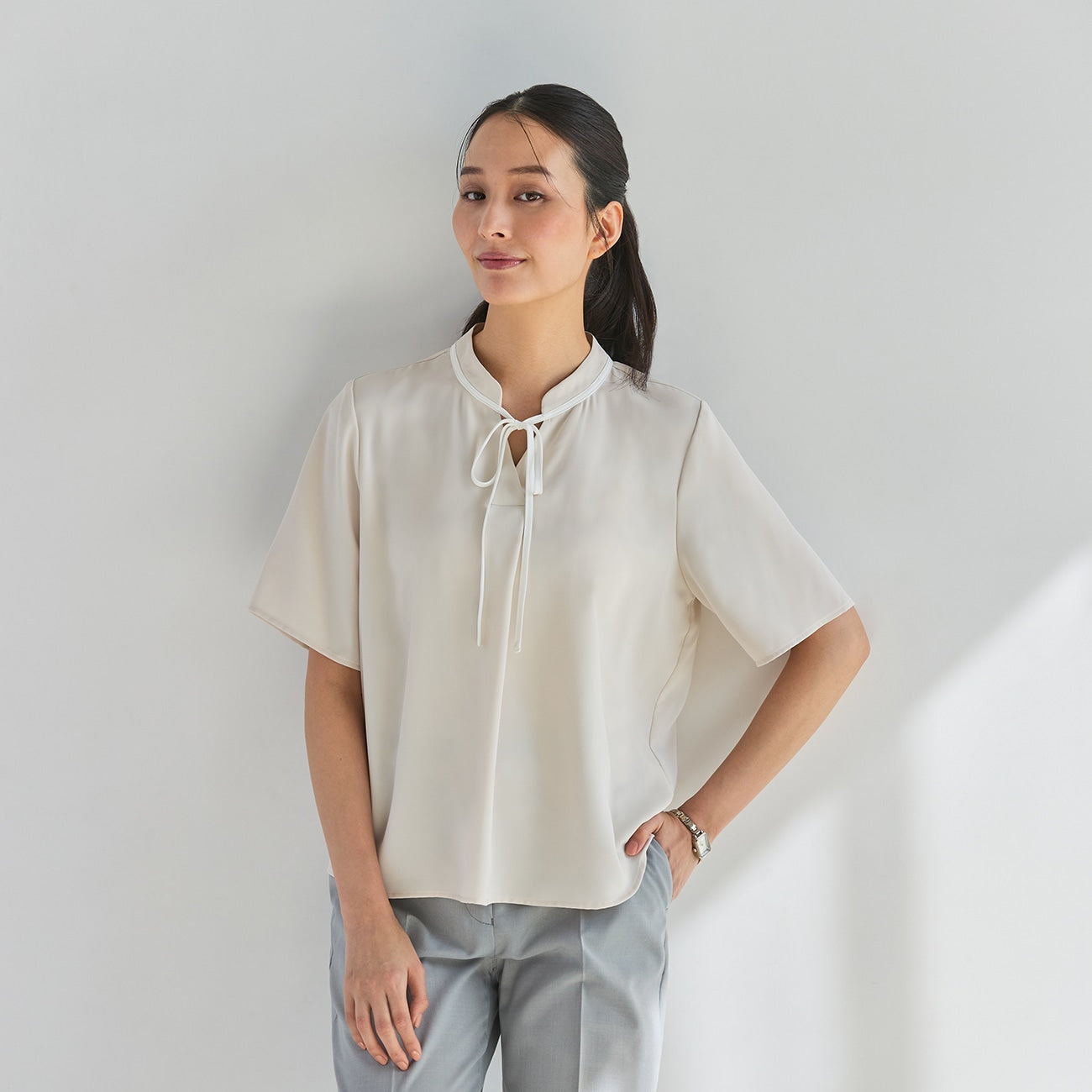 Contrast Bow Tie Blouse_29