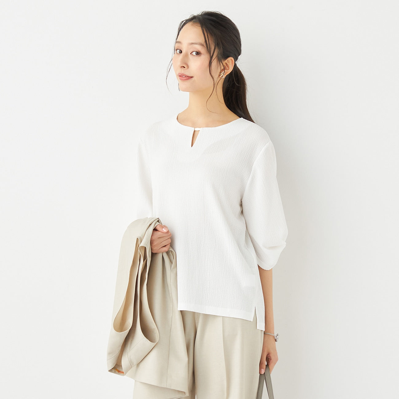 Textured Jacquard Blouse with Metal Accent_26