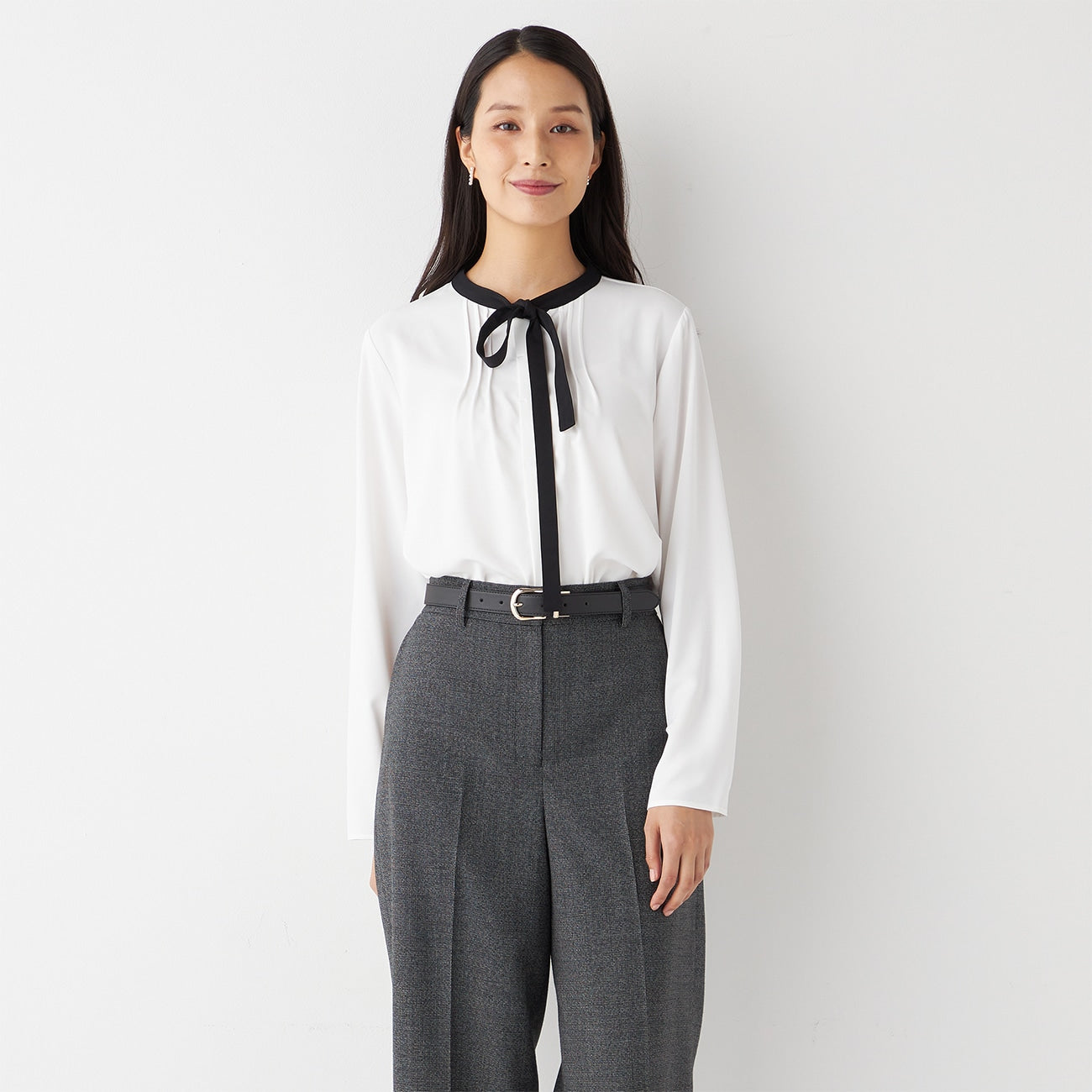 Contrast Color Bow Tie Blouse_20