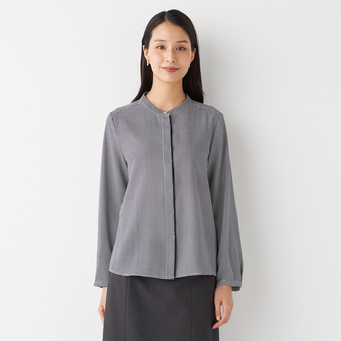 Houndstooth Stand Collar Blouse - White/Black_14