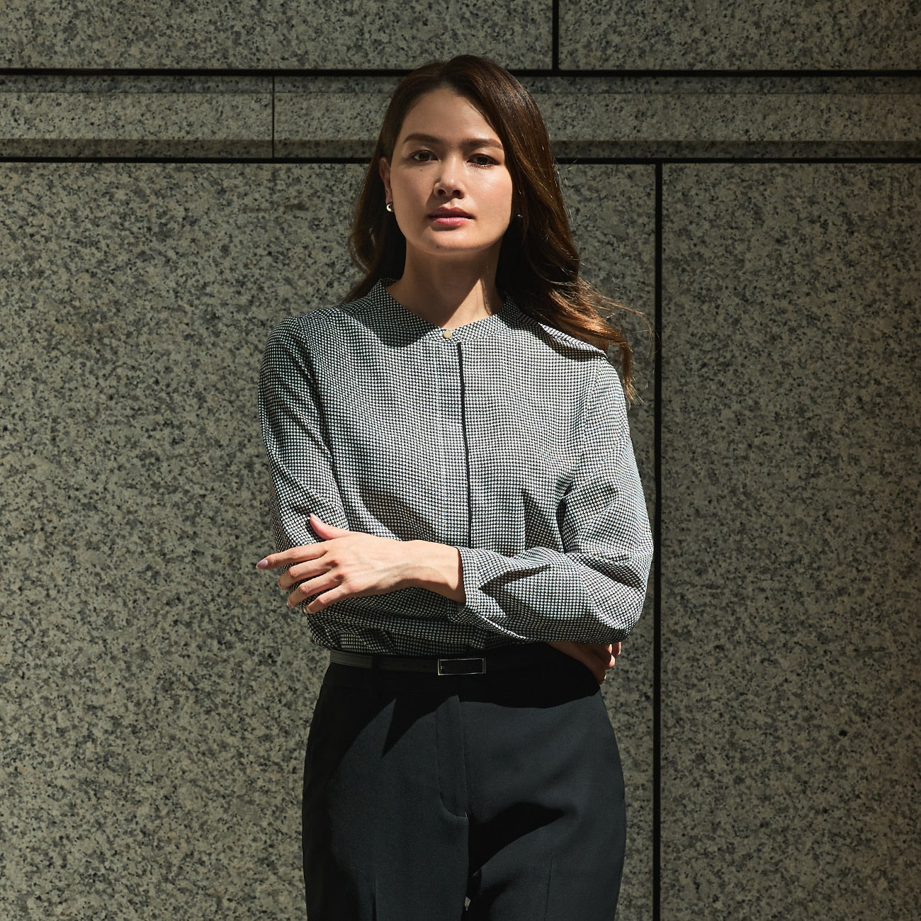 Houndstooth Stand Collar Blouse - White/Black_12