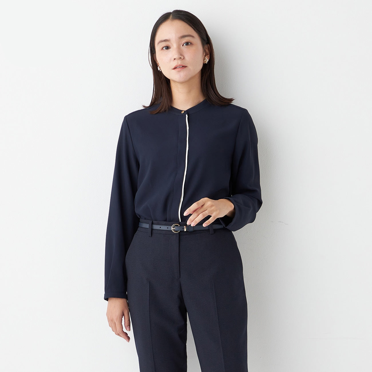 Two-Tone Stand-Collar Blouse_21