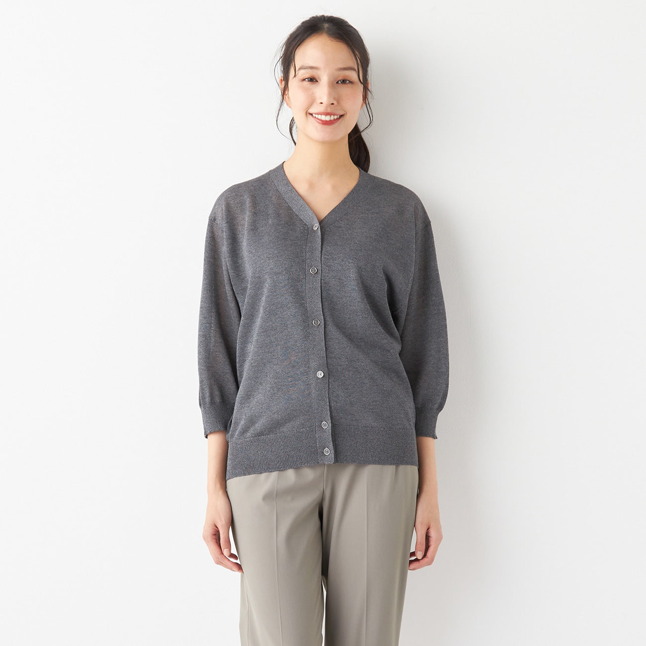 Sheer V-neck Knit Cardigan_25