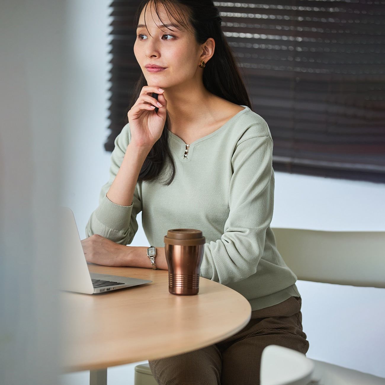 V 领套头毛衣_43