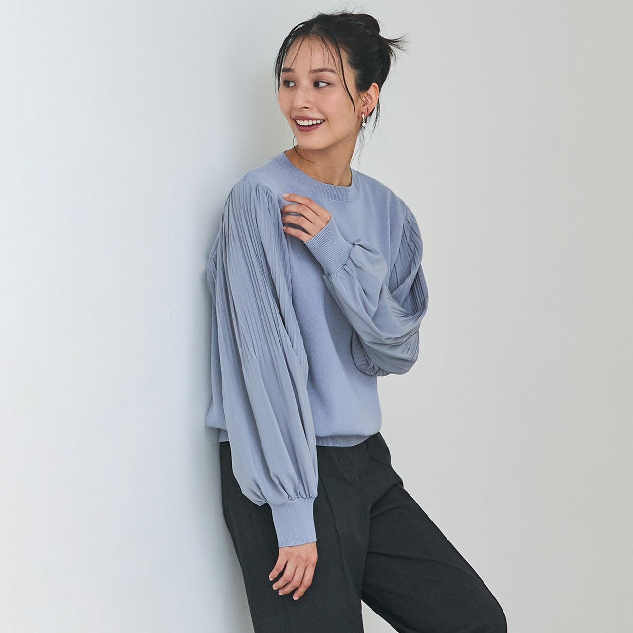 Tucked Sleeve Combo Sweater_24