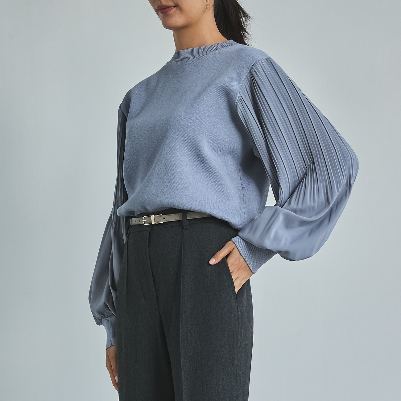 Tucked Sleeve Combo Sweater_25