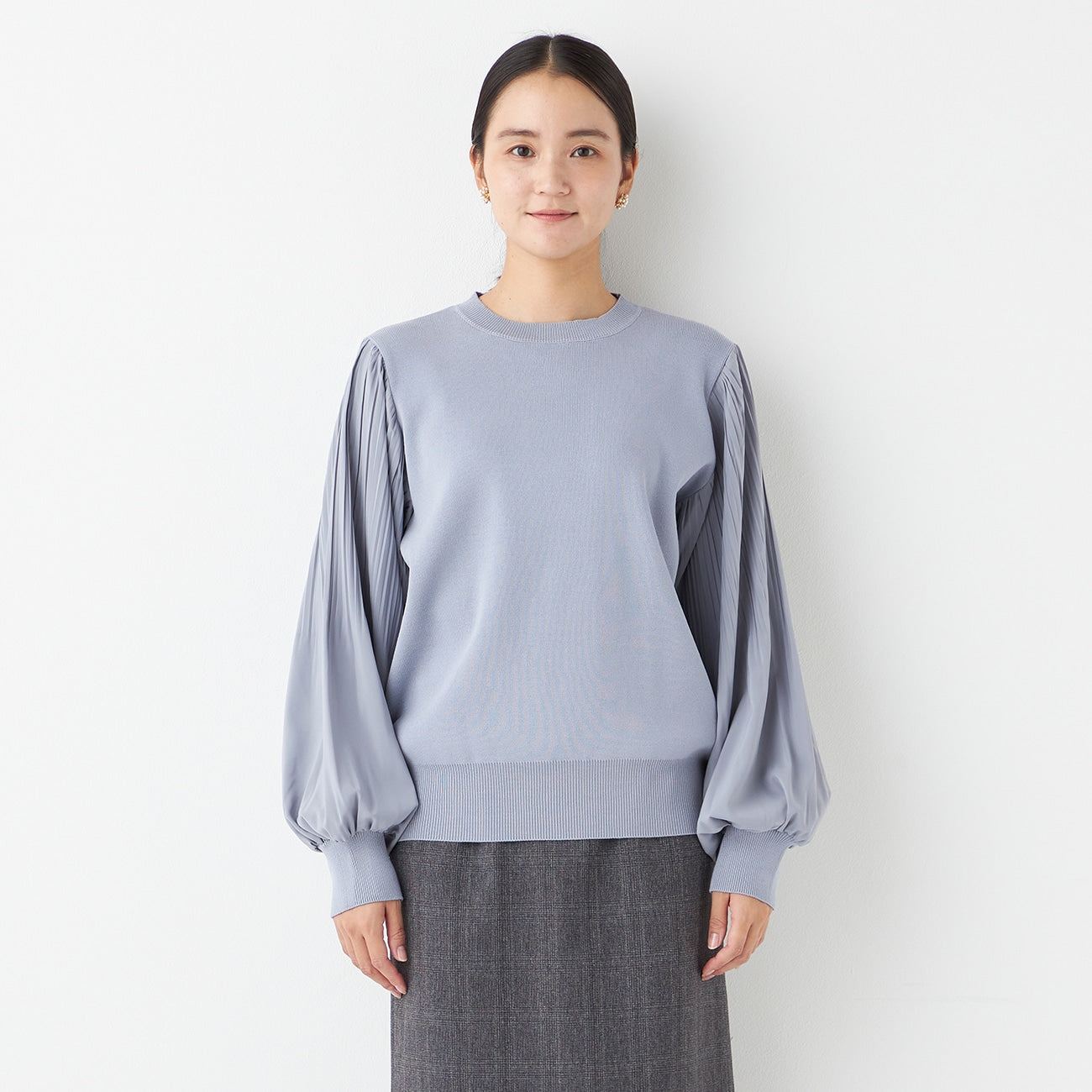 Tucked Sleeve Combo Sweater_26